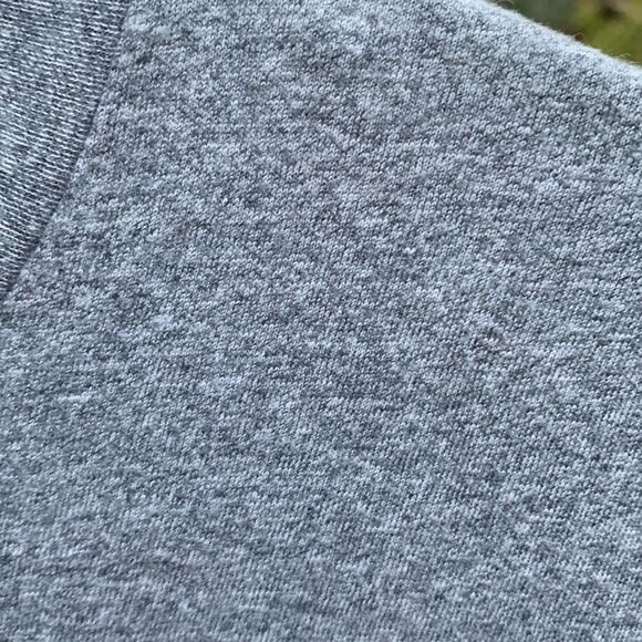 American Eagle Grey tee M - Picture 2 of 5